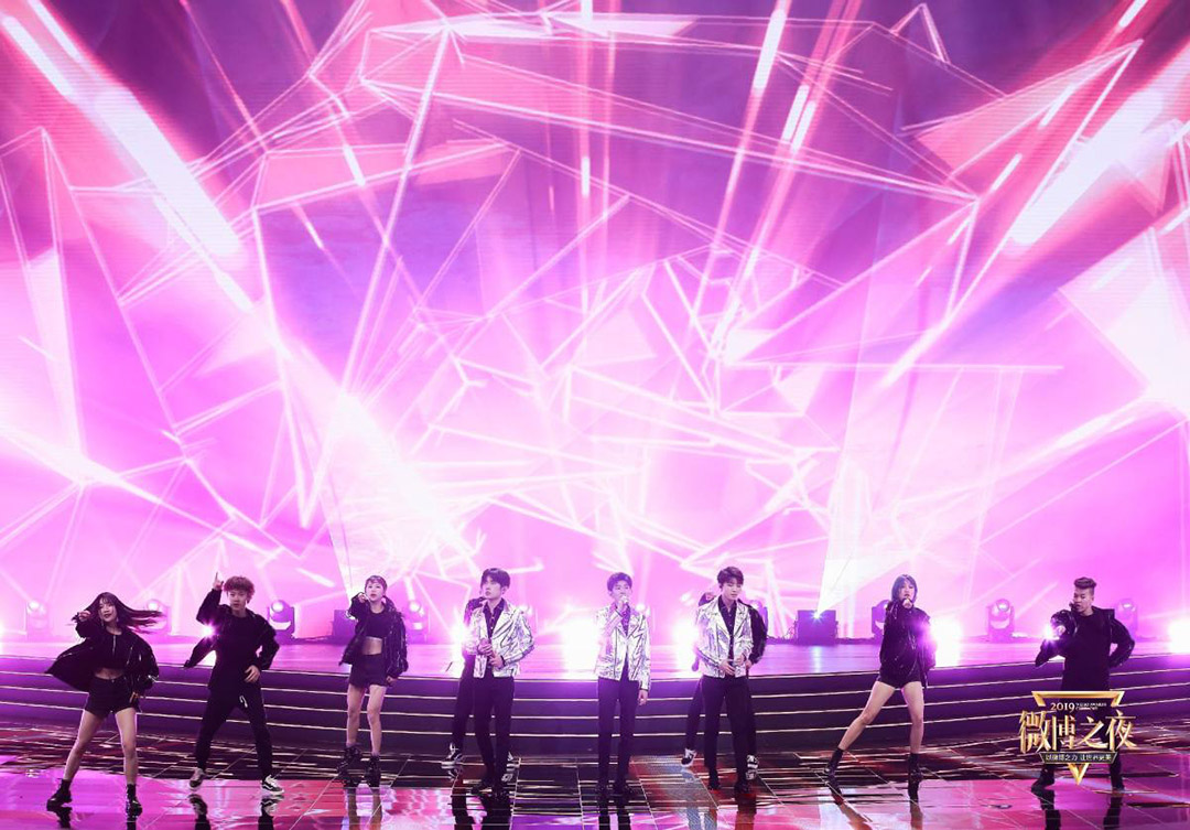 TFboys歌曲串烧《青春修炼手册》《宠爱》《第一次告白》